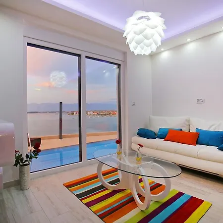 Margarita Villa *
